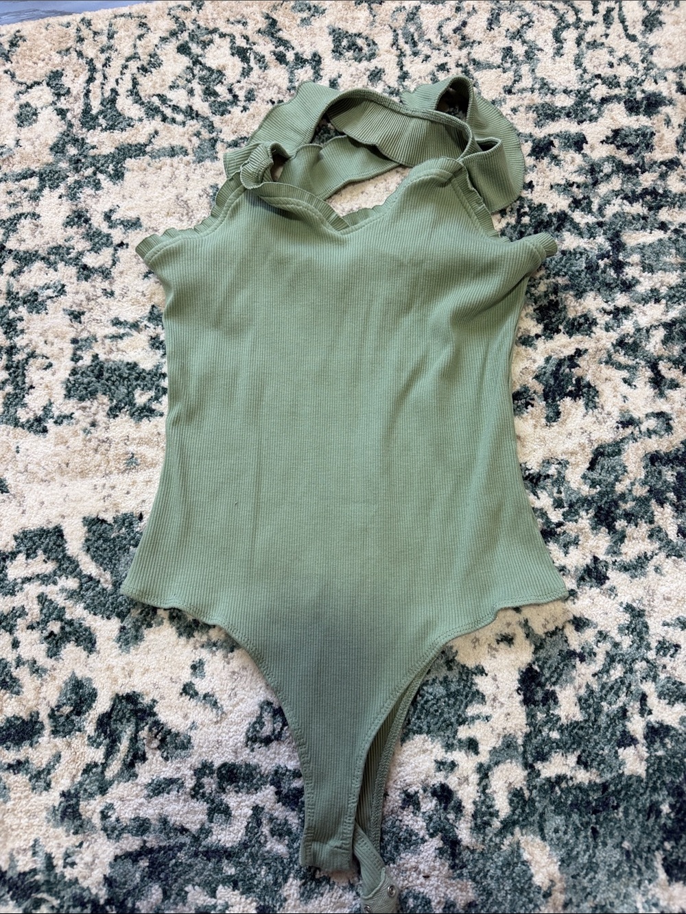 NWOT Sweetheart neckline body suit